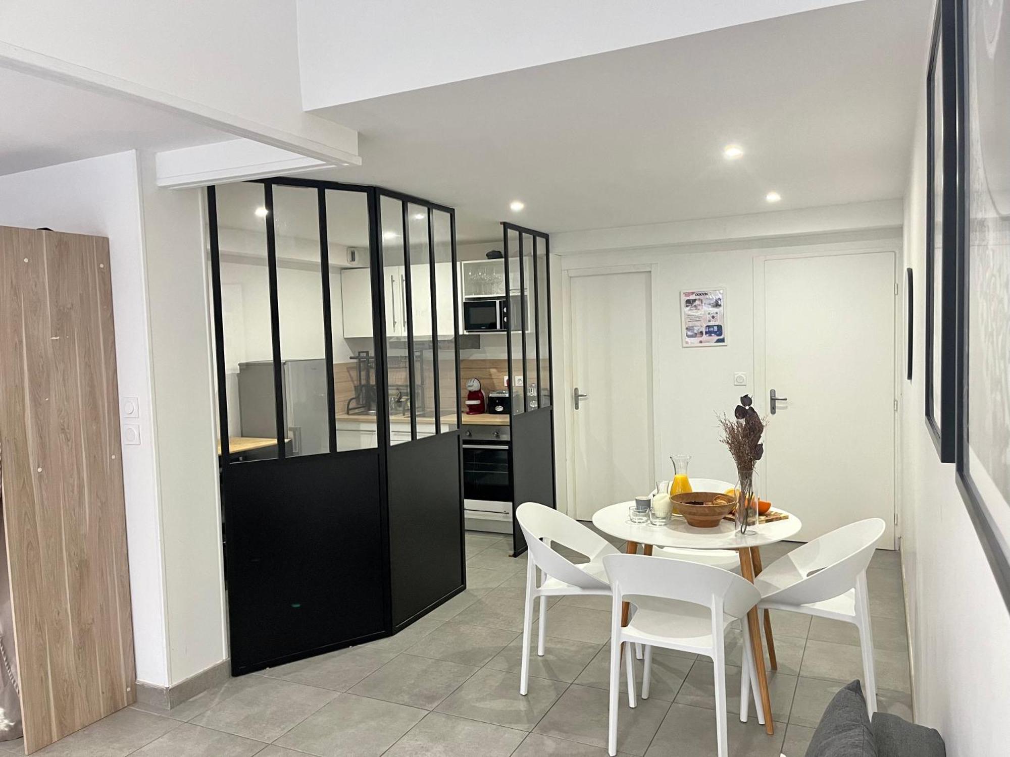 Suite Danbury Lyon Buitenkant foto